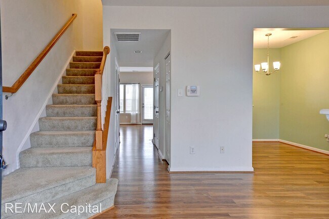 Building Photo - 3 br, 2.5 bath House - 130 COLTER DRIVE