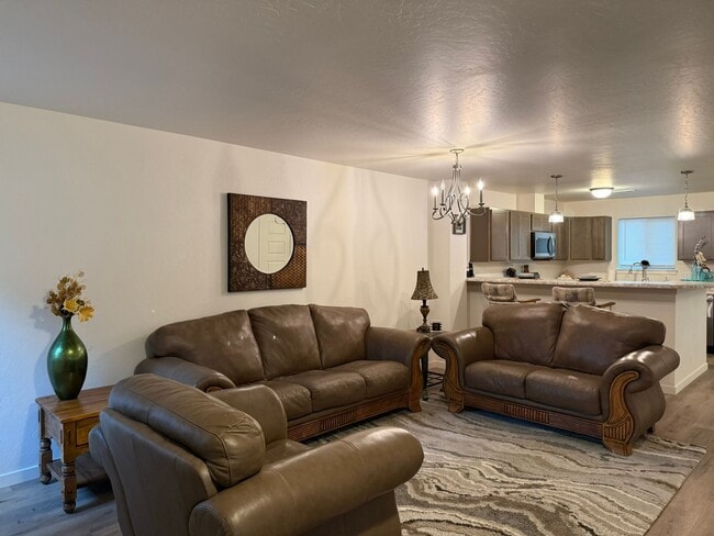 Foto del edificio - Available Now!