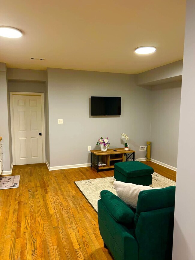 Foto del edificio - 1255 Raum St NE