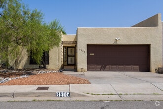Building Photo - 6805 La Casa Bonita NE
