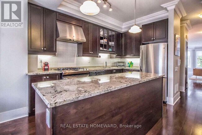 Photo du bâtiment - 111A Bernard Ave