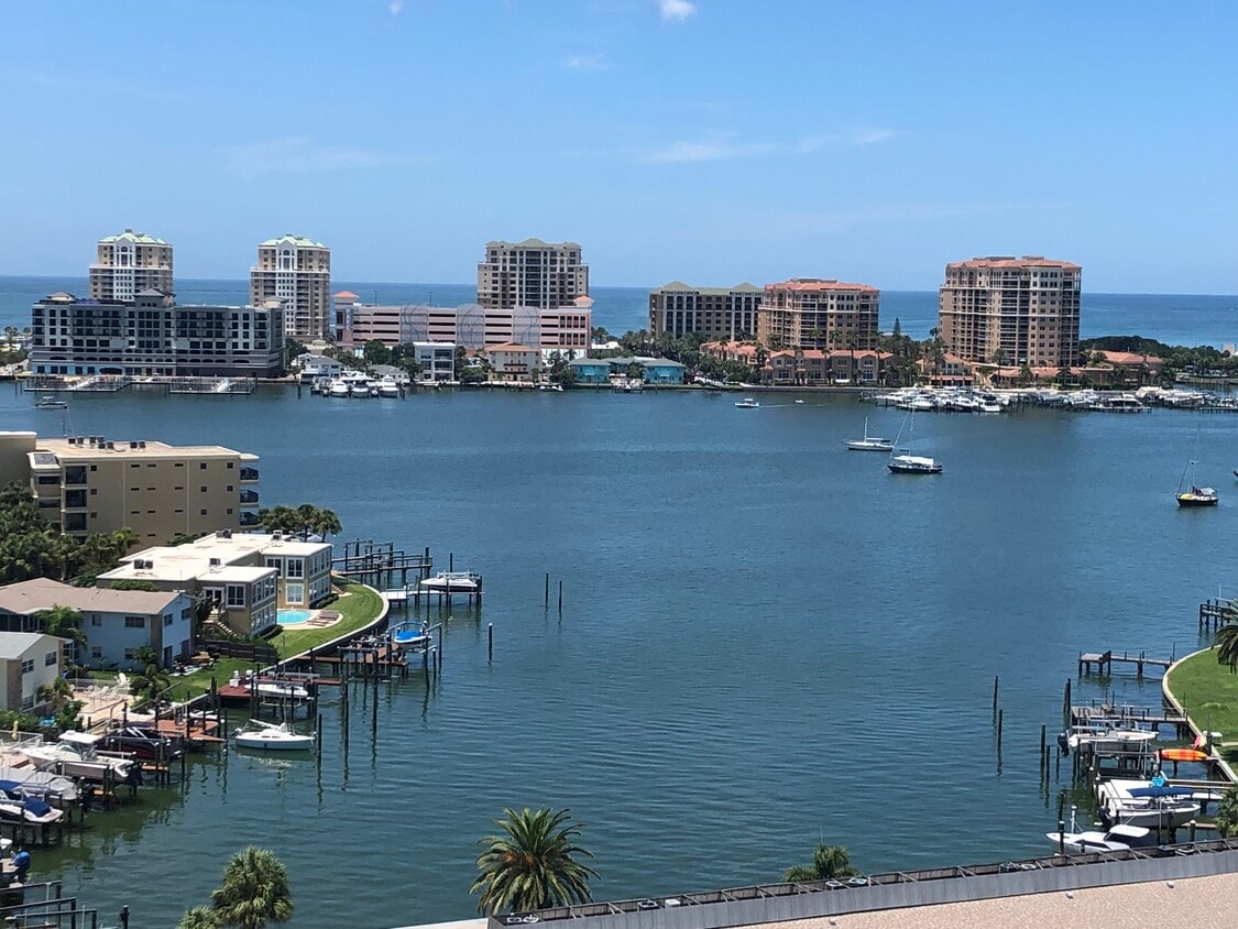 Endless view looking west to the Gulf of Mexico - 400 Island Way