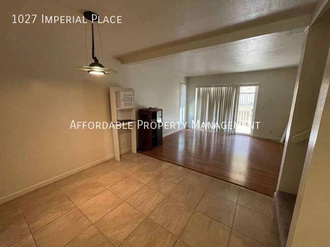 Building Photo - 1027 Imperial Pl