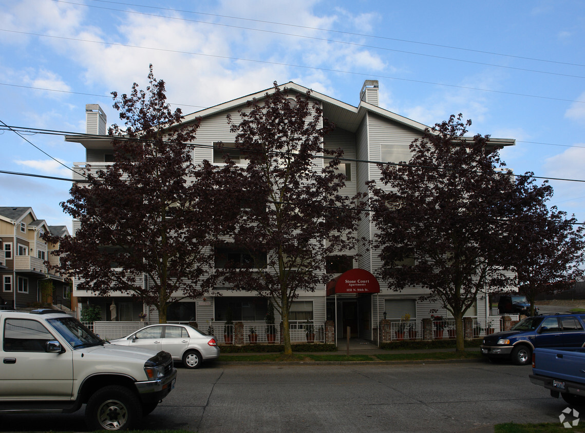 Building Photo - The Stone Court Apartments