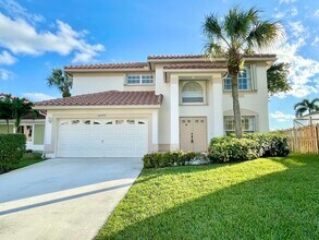Building Photo - 10779 Buttonwood Lake Dr