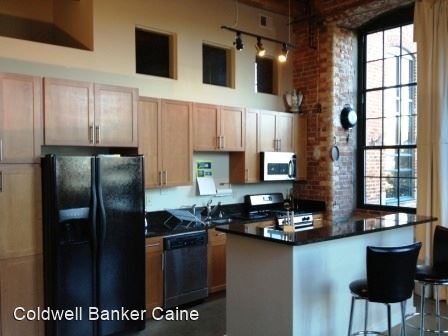 Building Photo - 2 br, 2 bath House - 400 Mills Avenue #128
