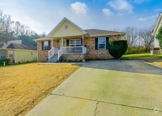 Building Photo - 220 Woodmaker Ct