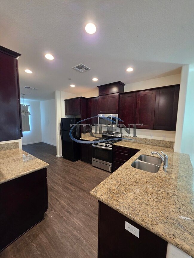 Foto del edificio - 2062 River Rock Dr