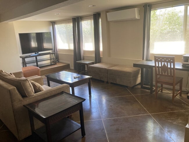 Building Photo - 540 Kumulani Dr