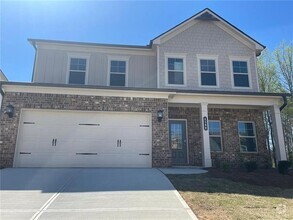 Building Photo - 4599 Silver Oak Dr