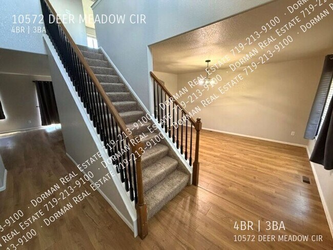 Building Photo - 10572 Deer Meadow Cir