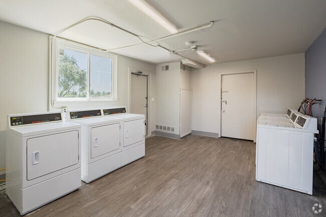 Laundry Room - Goddard Estates