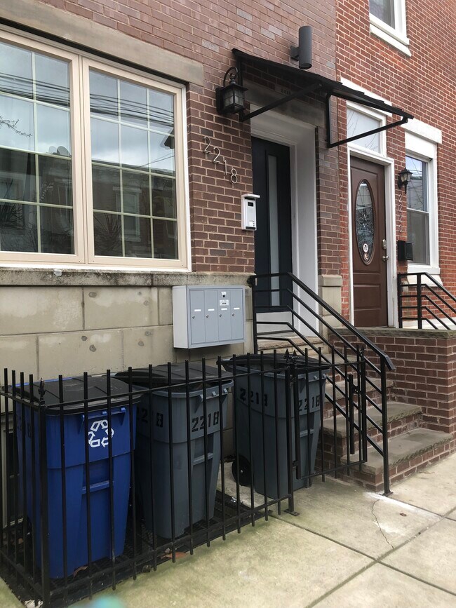 Foto del edificio - 2218 Ellsworth St