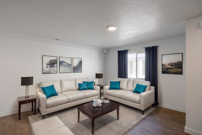 Foto del edificio - New Smart Townhomes in Heber with Income-R...