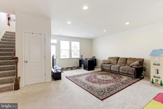 Foto del edificio - 24690 Capecastle Terrace