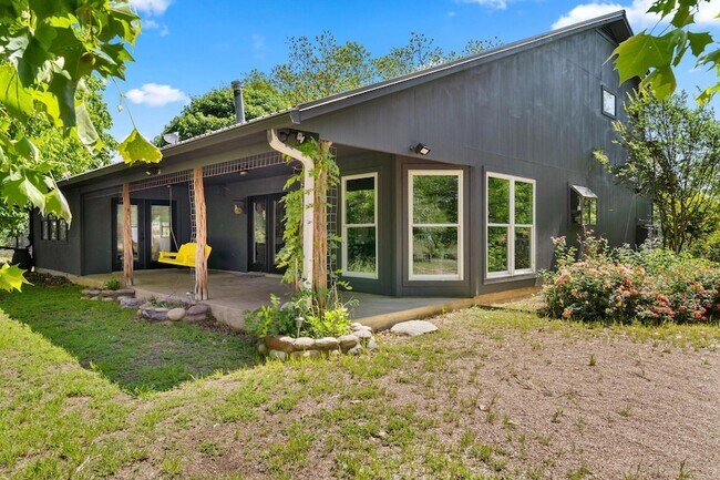 Foto del edificio - 800 Spur 191