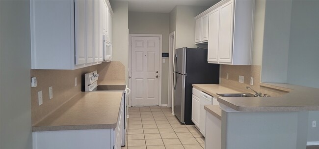 Foto del edificio - 14426 Mooreview Ln