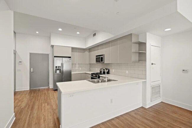 Foto del edificio - 5308 Sepulveda Blvd