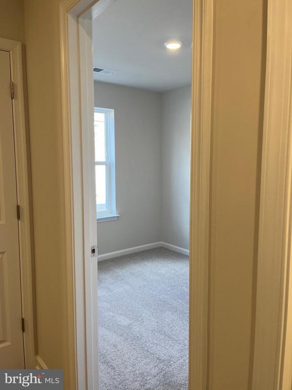 Building Photo - 306 Watercourse Dr