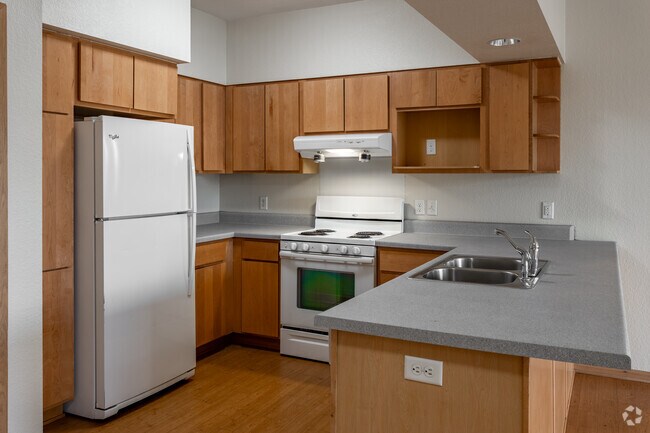 3 habitaciones, 2 baños - 1139 pies cuadrados - Cocina - Sienna Green Apartments