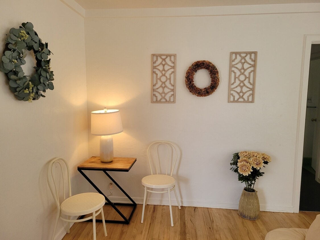 Foto principal - 1120 Evans Ave