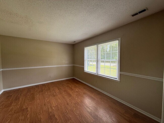 Foto del edificio - Nice 3 bedroom, 2 bath House