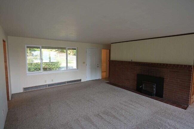 Foto del edificio - 2 bed 1 bath waterfront home, in Sequim