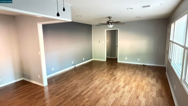 Foto del edificio - 3655 Granzotto Dr