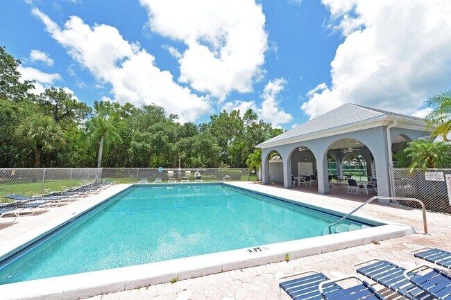 Building Photo - 3254 SE Aster Lane 239 Stuart Fl 34994