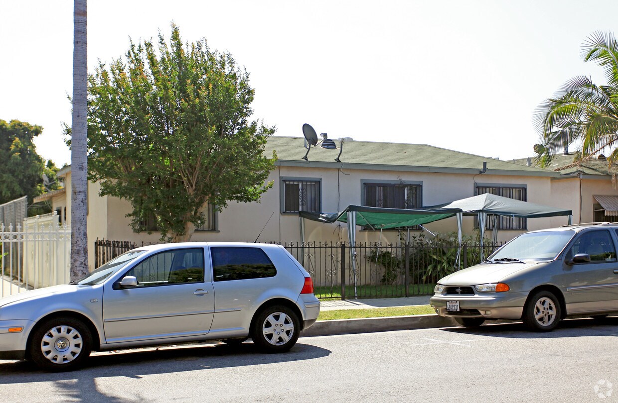 Primary Photo - 6814 Rugby Ave