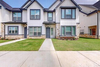 Building Photo - 389 Mule Deer Mews