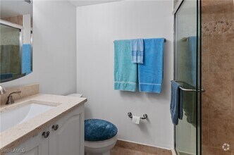 Building Photo - 41 High Point Cir S