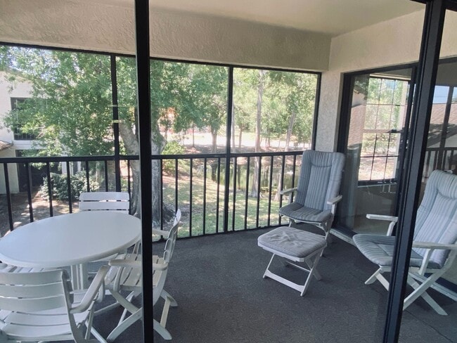 Photo - 4727 Winslow Beacon Apartment