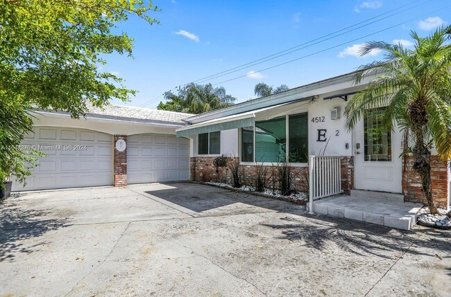 Building Photo - 4512 Sea Grape Dr