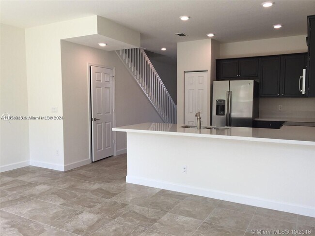 Building Photo - 5354 Ashley River Rd