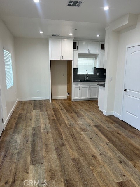 Foto del edificio - 5877 Towne Ave