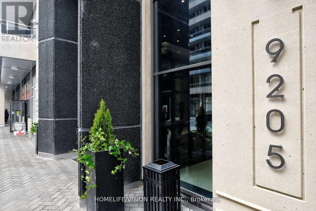 Building Photo - 9205 Yonge St