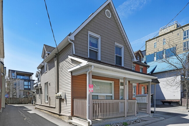 Building Photo - 1785 Frobisher Ln