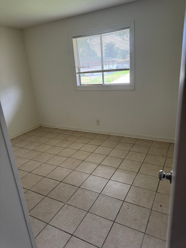 Building Photo - 1324 Cactus Dr