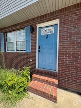 Building Photo - 108 Penny Ln