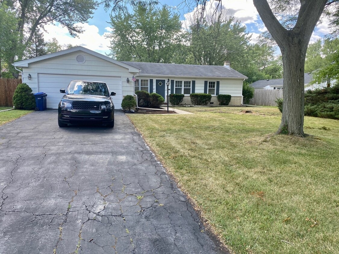 1119 Crest Ln, Western Springs, IL 60558 House Rental in Western