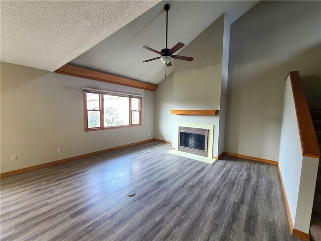 Foto del edificio - 1020 W Cypress St