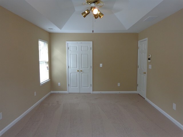 Foto del edificio - 433 Holland Springs Dr