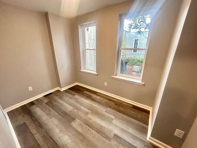 Foto del edificio - Anika Homes 3 Bedroom