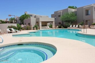 Building Photo - 11260 N 92nd St