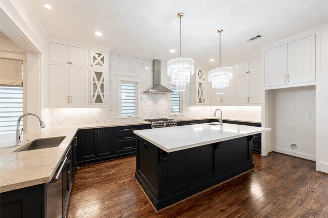 Foto del edificio - 828 E 28th St