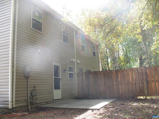 Building Photo - 270 Albert Ct