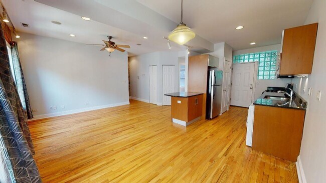Building Photo - 1358 W Estes Ave