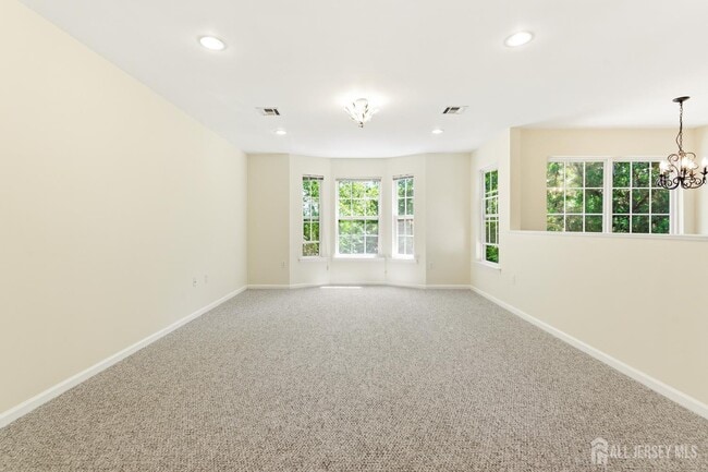 Building Photo - 141 Forest Dr