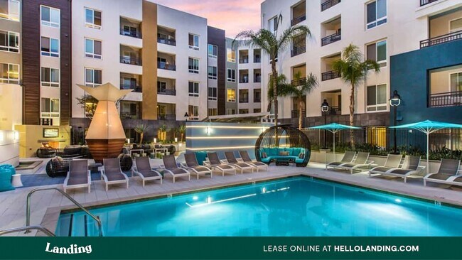 Foto del edificio - 18504 Beach Blvd